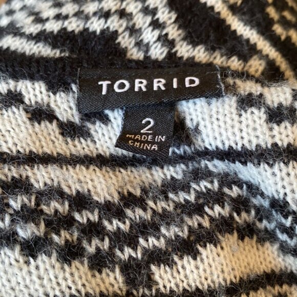 Torrid skull cardigan size 2 - Picture 3 of 3
